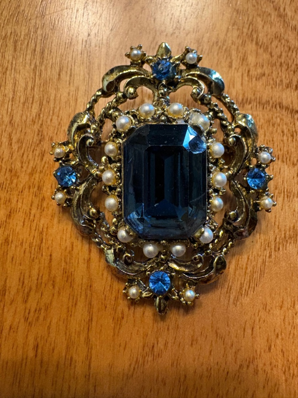Vintage Victorian Style Sapphire Blue Glass Brooch